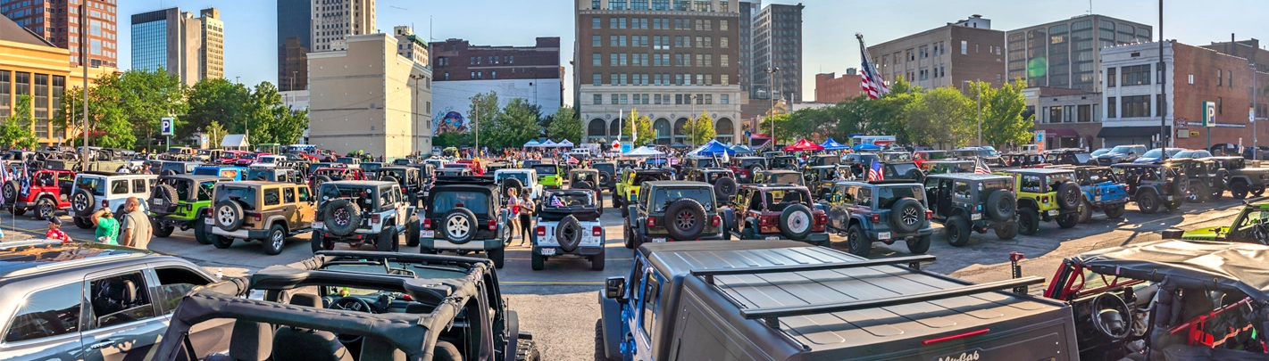 Crowds and Jeeps filling downtown Toledo